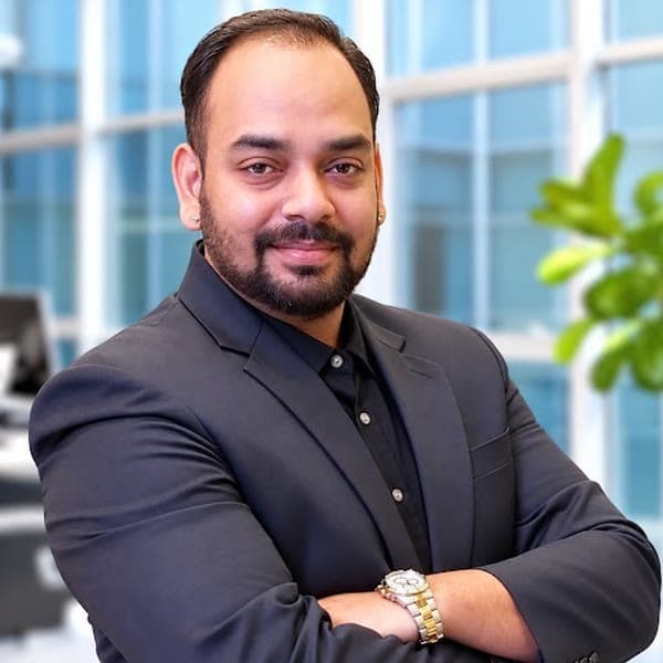 Shobhit Gupta, WorldHire team